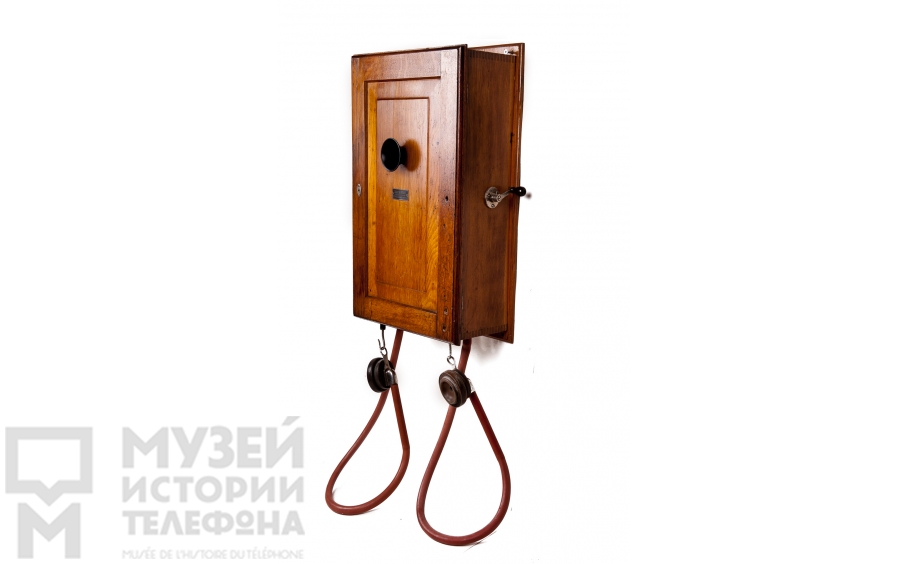 Настенный телефонный аппарат