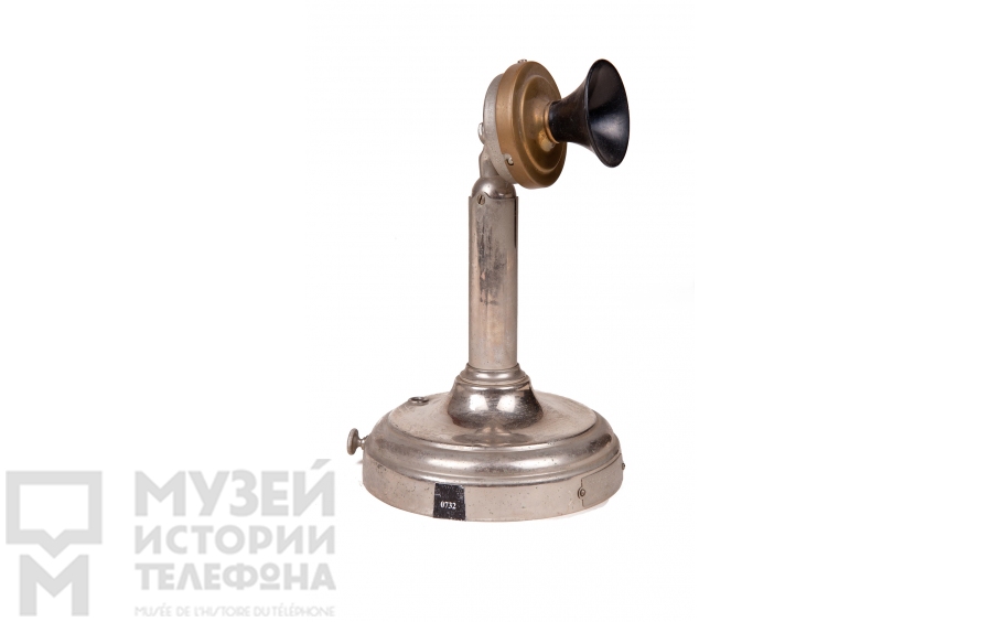 Настольный телефонный аппарат