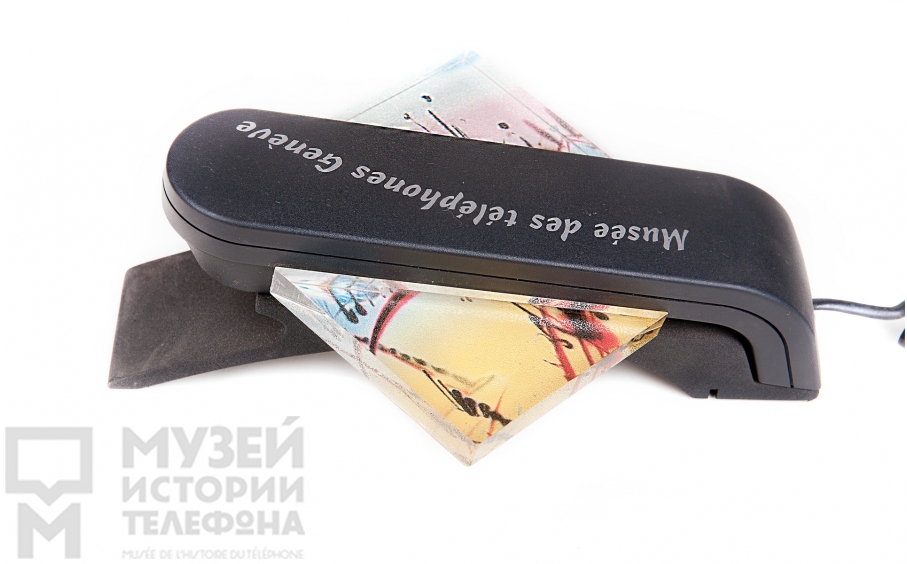 Настольный телефонный аппарат