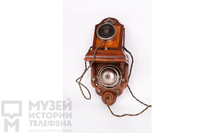 Настенный телефонный аппарат