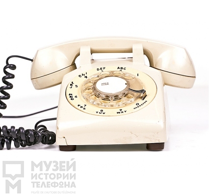 Настольный телефонный аппарат
