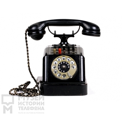 Настольный телефонный аппарат системы АТС – коммутатор