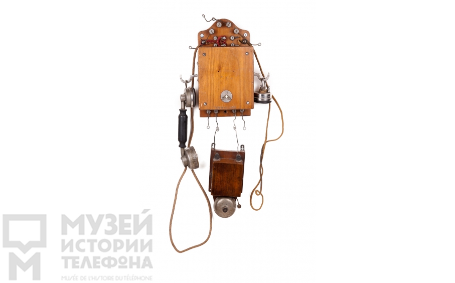 Настенный телефонный аппарат