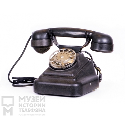 Настольный телефонный аппарат