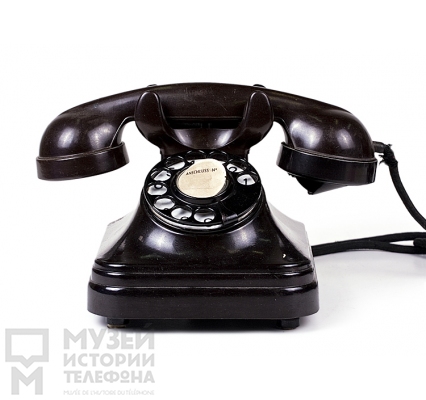 Настольный телефонный аппарат
