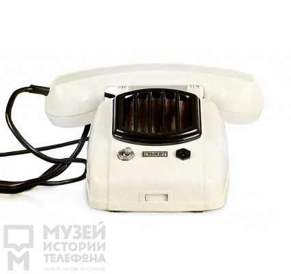 Настольный телефонный аппарат