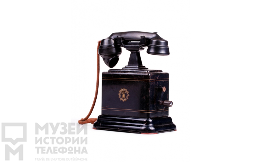 Настенный телефонный аппарат