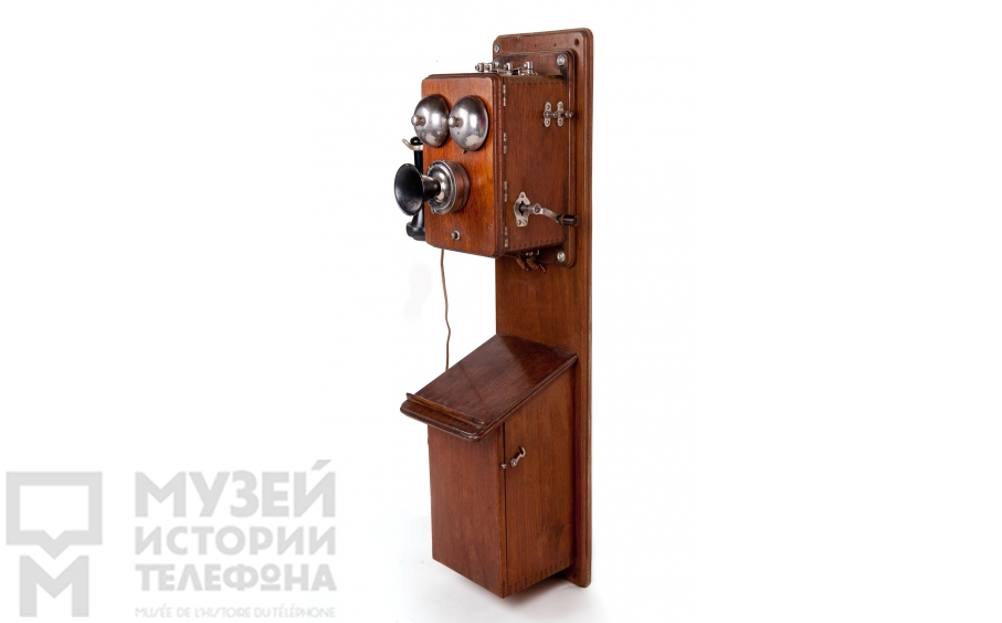 Настенный телефонный аппарат