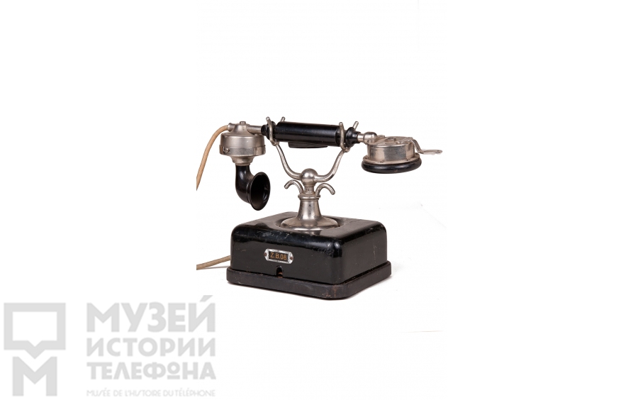 Настольный телефонный аппарат