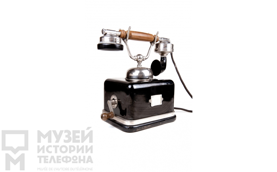 Настольный телефонный аппарат
