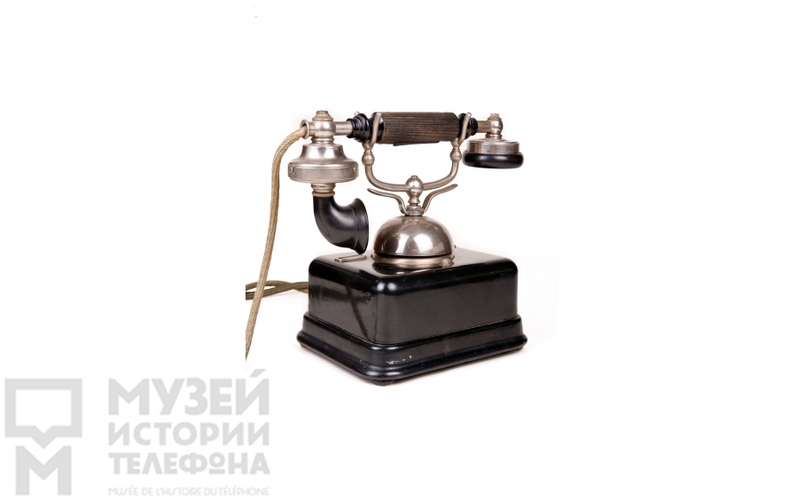 Настольный телефонный аппарат