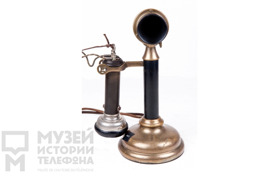 Настольный телефонный аппарат