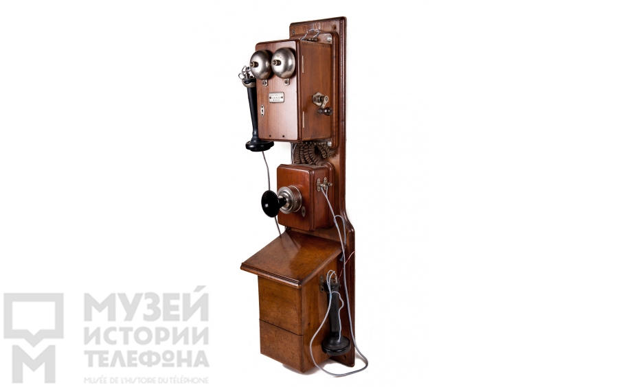 Настенный телефонный аппарат