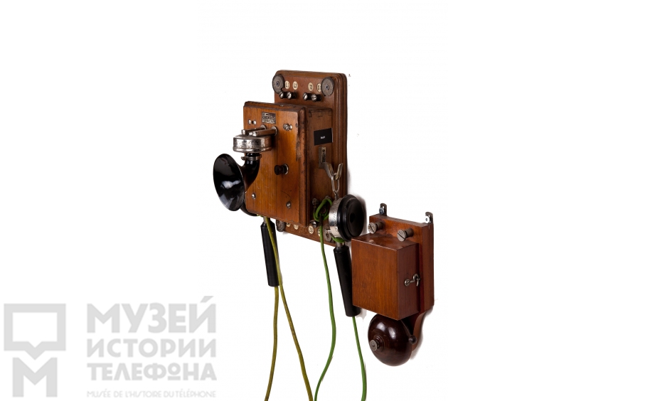 Настенный телефонный аппарат