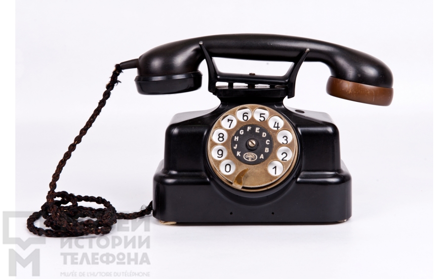 Настольный телефонный аппарат