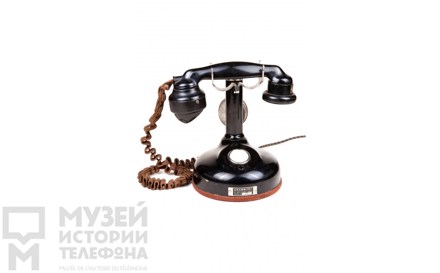 Настольный телефонный аппарат