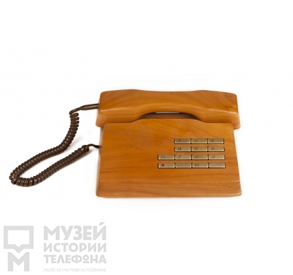 Настольный телефонный аппарат