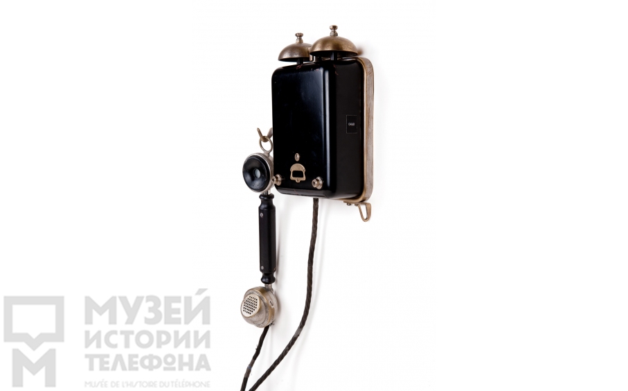 Настенный телефонный аппарат