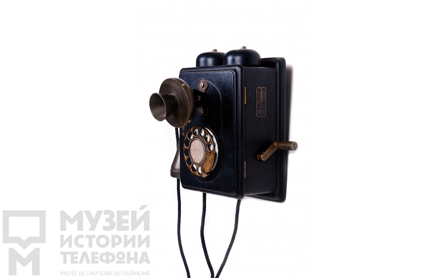 Настенный телефонный аппарат