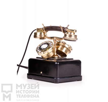 Настольный телефонный аппарат
