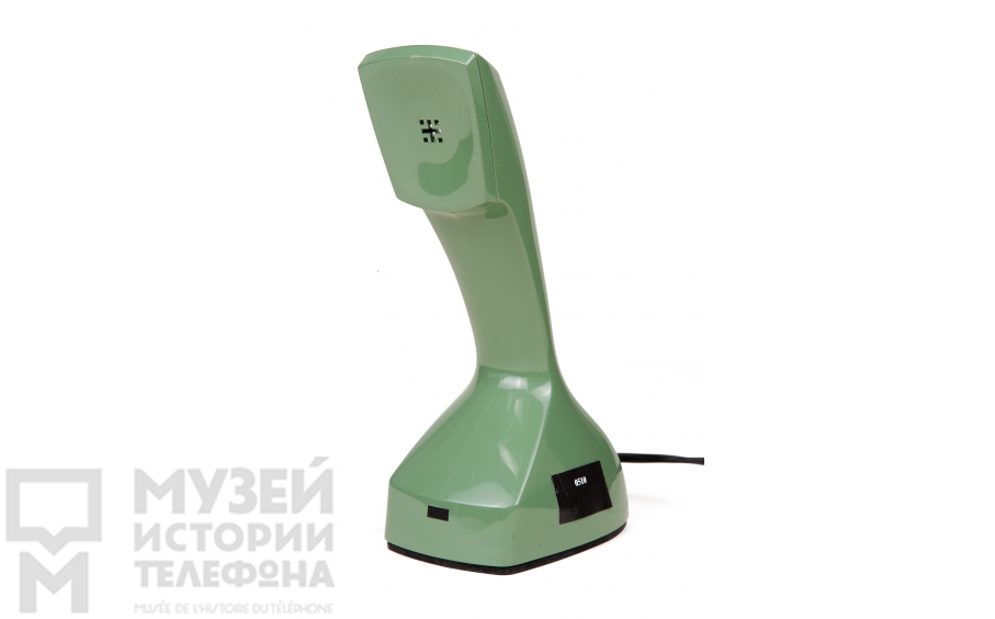 Настольный телефонный аппарат
