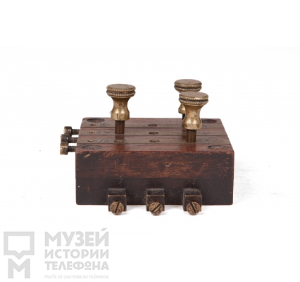 Переключатель линий для телеграфа