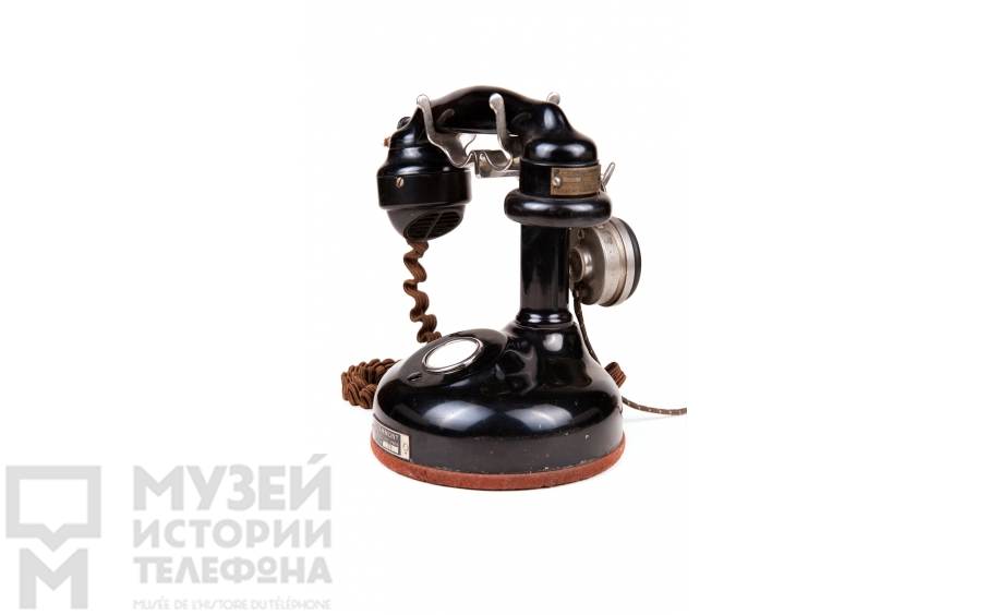 Настольный телефонный аппарат
