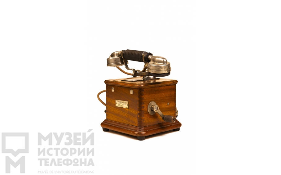Настольный телефонный аппарат