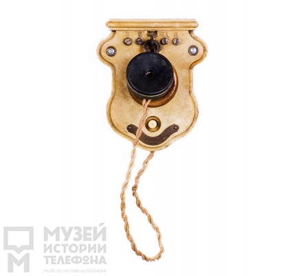 Настенный телефонный аппарат