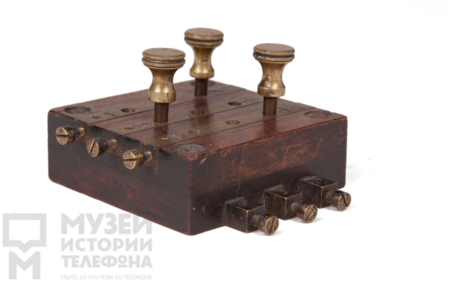 Переключатель линий для телеграфа