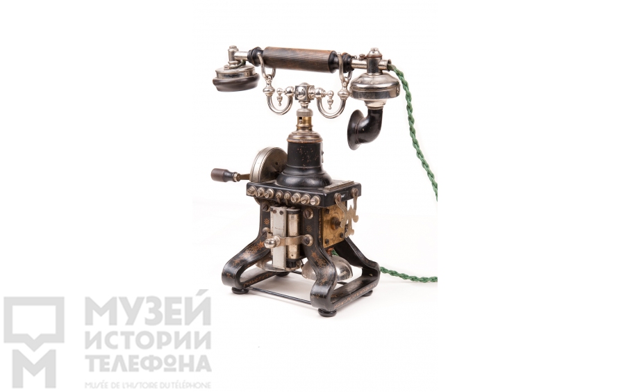Настольный телефонный аппарат