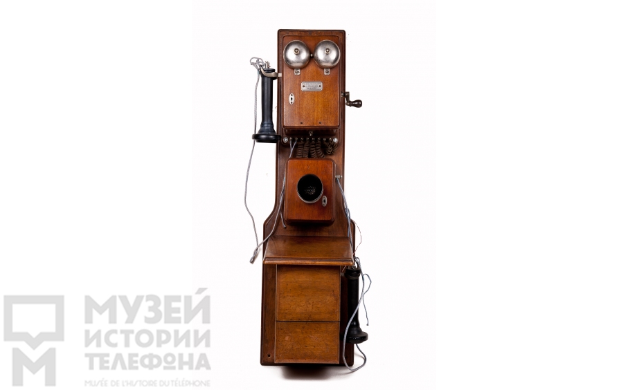 Настенный телефонный аппарат