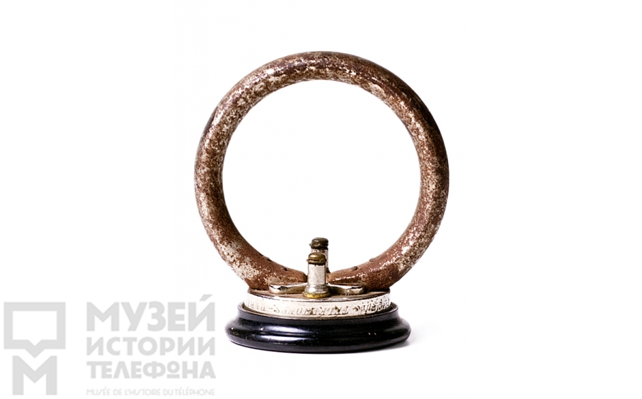 Телефон