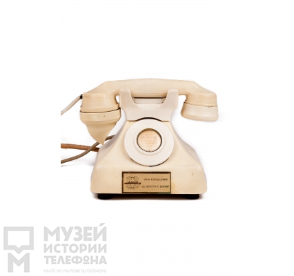 Настольный телефонный аппарат