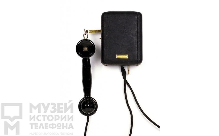 Настенный телефонный аппарат