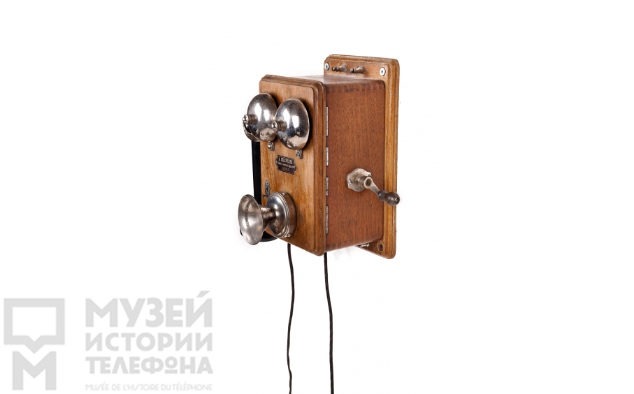 Настенный телефонный аппарат