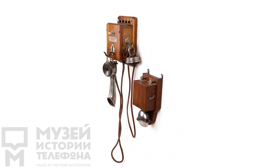 Настенный телефонный аппарат