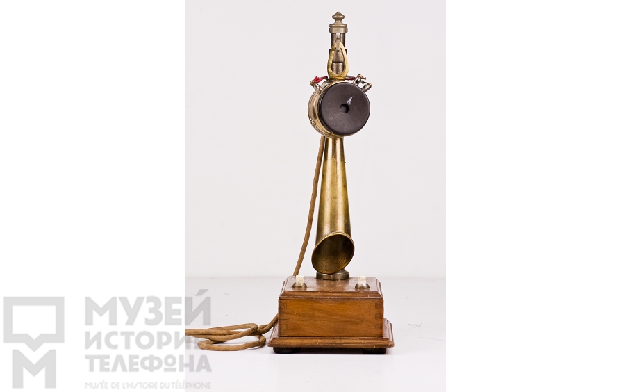 Настольный телефонный аппарат