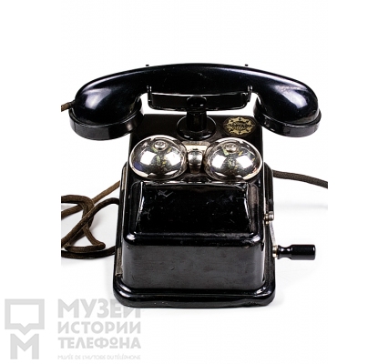 Настольный телефонный аппарат