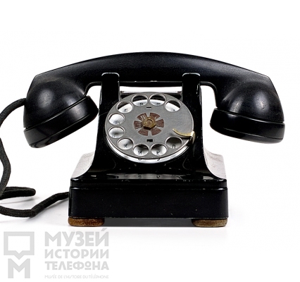 Настольный телефонный аппарат