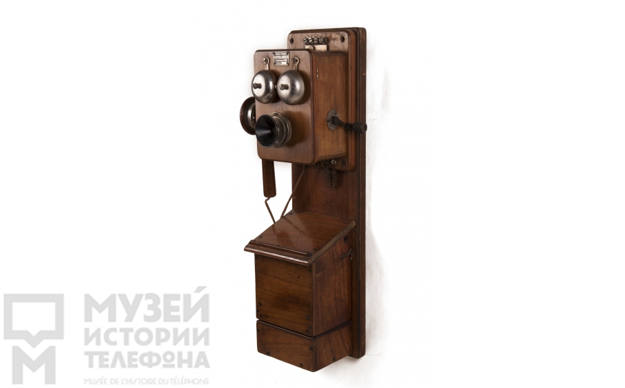 Настенный телефонный аппарат