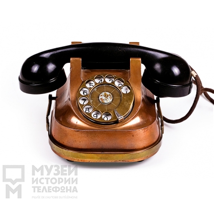 Настольный телефонный аппарат
