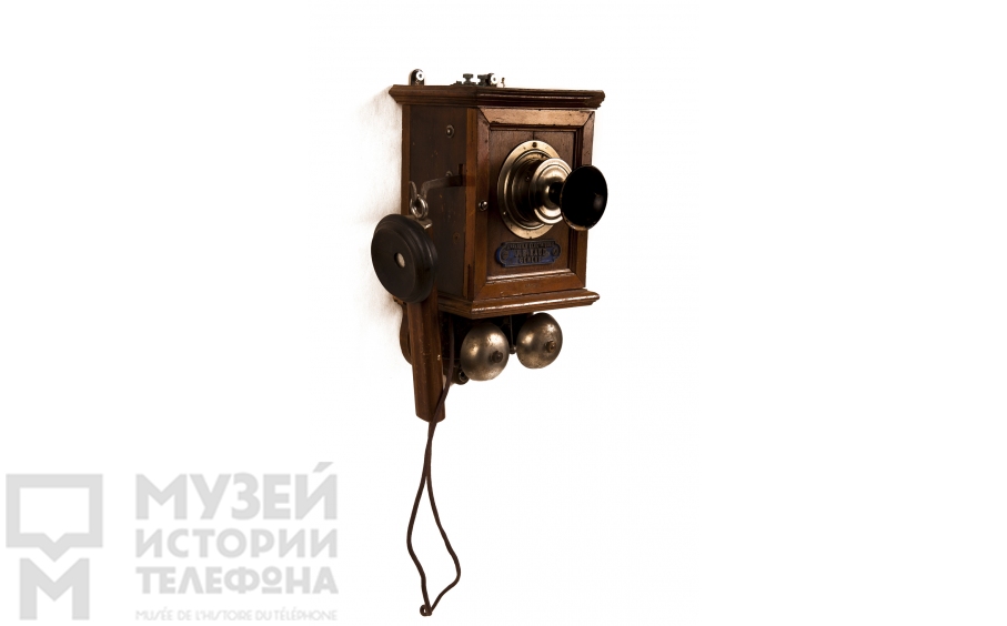 Настенный телефонный аппарат