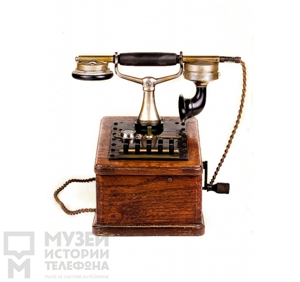 Настольный телефонный аппарат