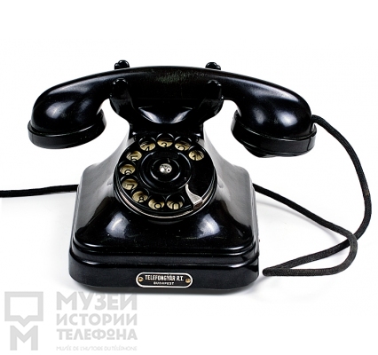 Настольный телефонный аппарат