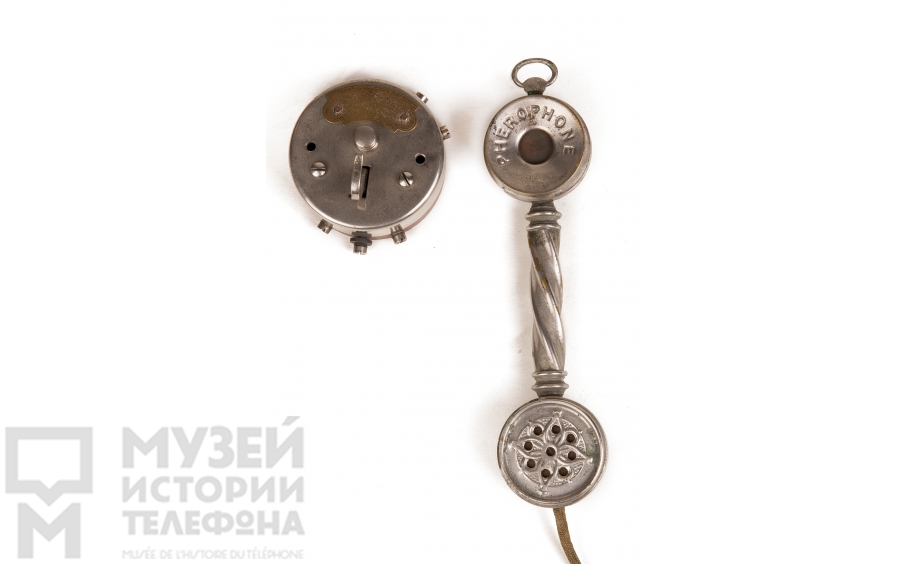 Настенный телефонный аппарат