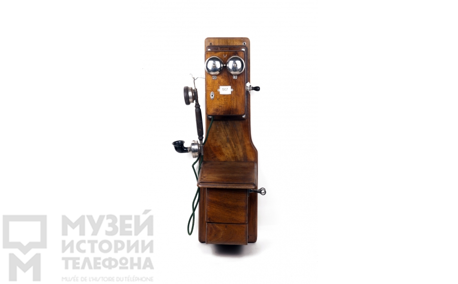 Настенный телефонный аппарат