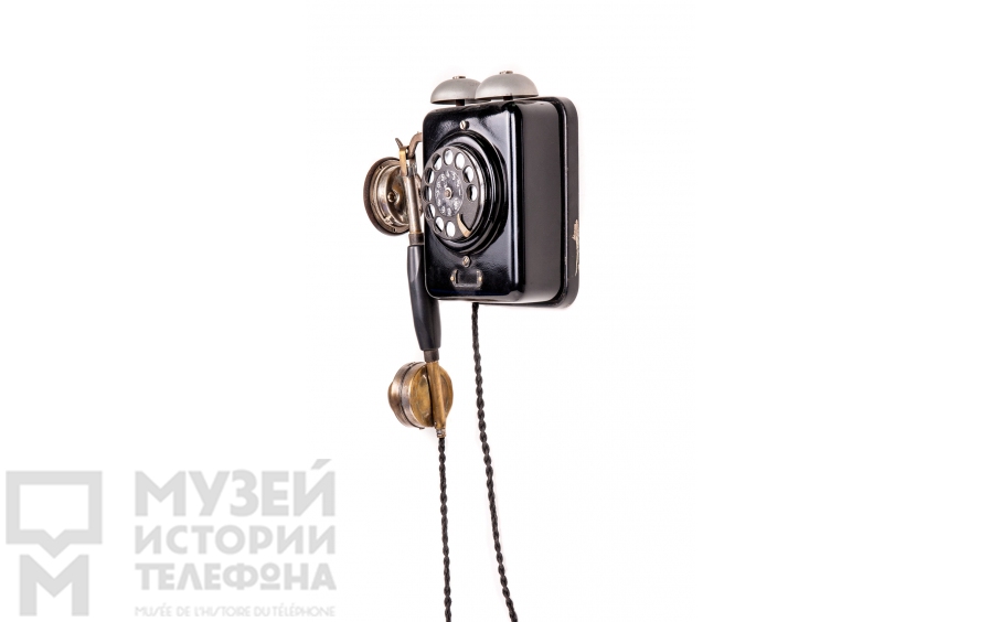Настенный телефонный аппарат