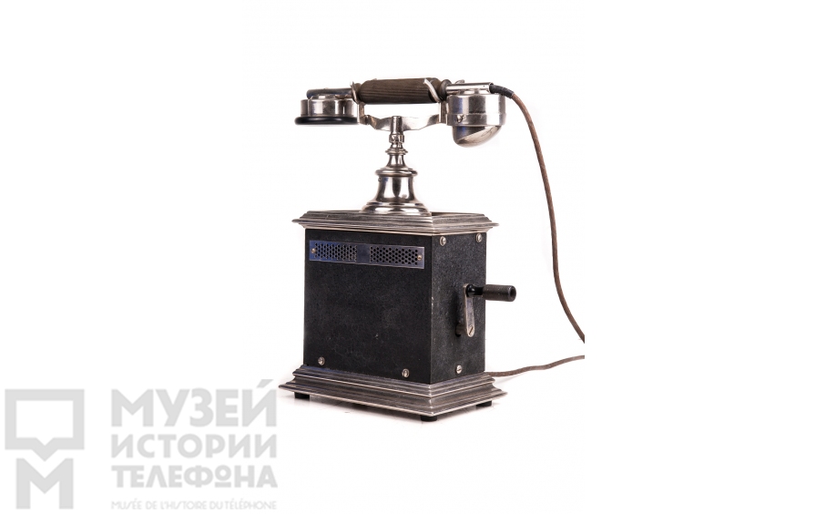 Настольный телефонный аппарат