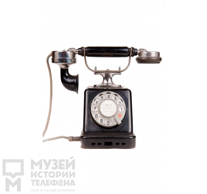 Настольный телефонный аппарат